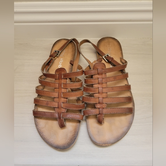 Dirty Laundry Sandals!🤎 Size 7. - Picture 3 of 4